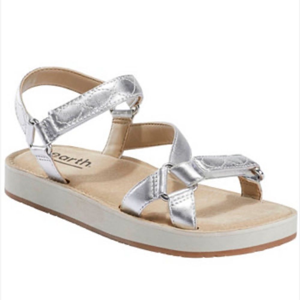 Earth Saba Silver Leather Walking shoes with Velcro closure and reinforced arch